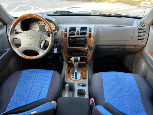 יונדאי טאראקן