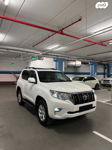 טויוטה לנד קרוזר
