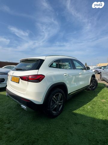 מרצדס-בנץ GLA