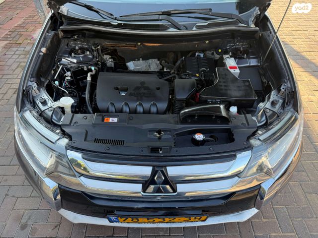 מיצובישי אאוטלנדר