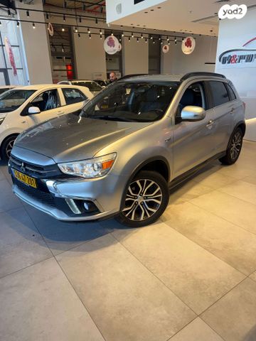 מודעת רכב מיצובישי ASX