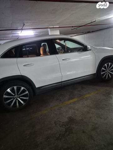 מרצדס-בנץ GLA