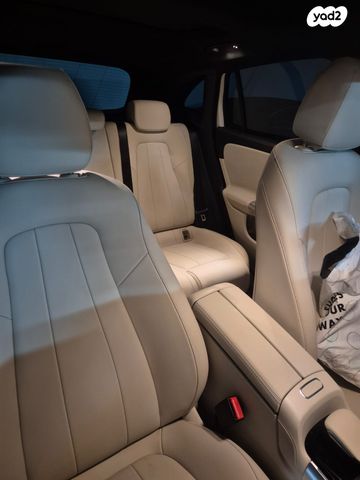 מרצדס-בנץ GLA