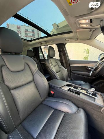 וולוו XC90