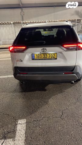 טויוטה RAV4