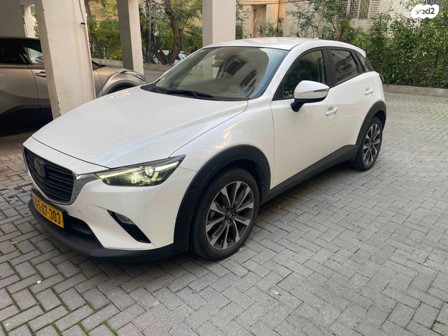 מודעת רכב מאזדה CX-3