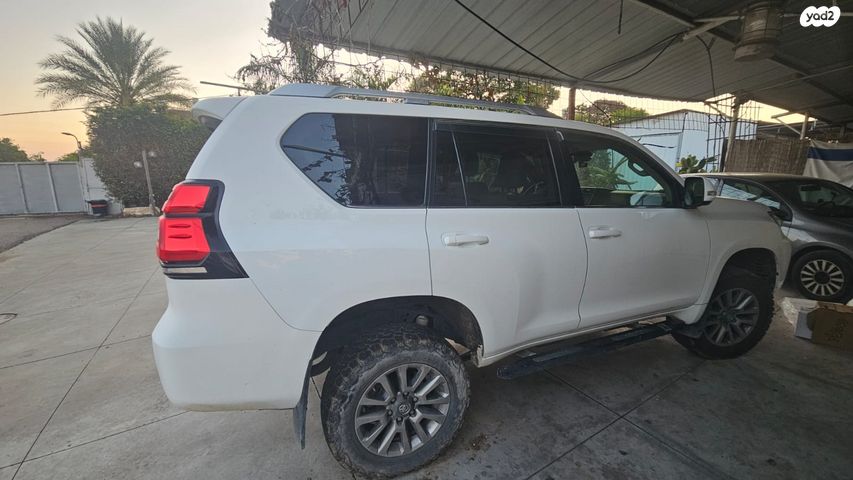 מודעת רכב טויוטה לנד קרוזר