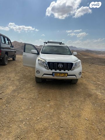 טויוטה לנד קרוזר