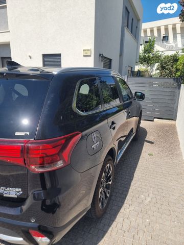 מיצובישי אאוטלנדר