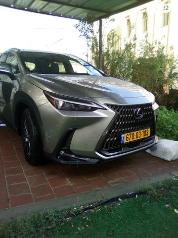 מודעת רכב לקסוס NX