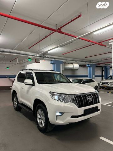 טויוטה לנד קרוזר