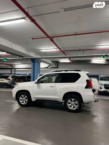 טויוטה לנד קרוזר