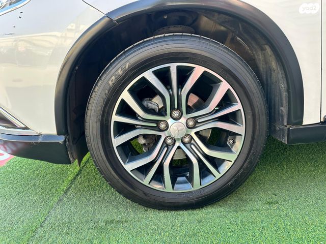 מיצובישי אאוטלנדר