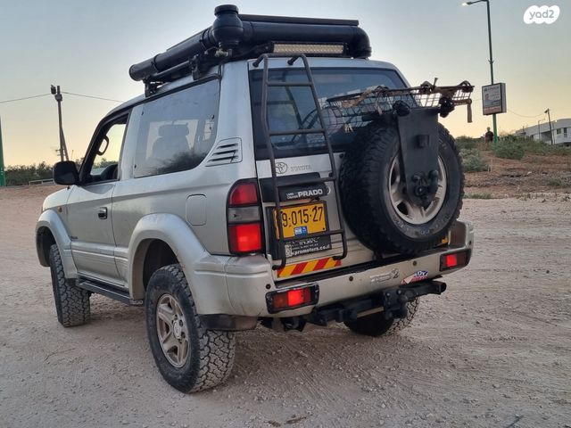 טויוטה לנד קרוזר