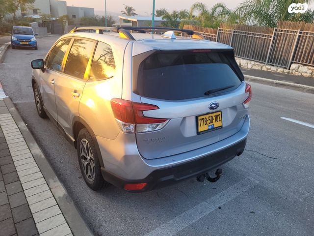 סובארו פורסטר