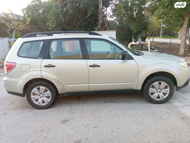 סובארו פורסטר