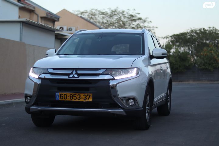 מיצובישי אאוטלנדר