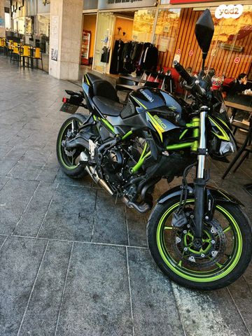 קאוואסאקי Z650