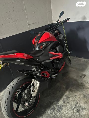 קאוואסאקי Z800R