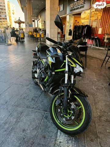 קאוואסאקי Z650