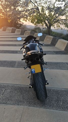 ימאהה YZF-R1