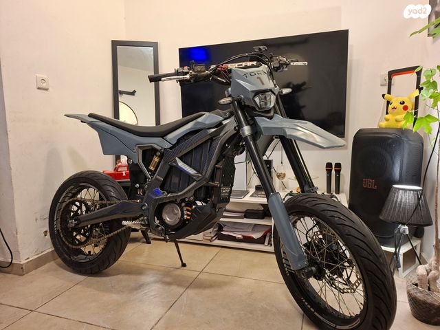 מודעת רכב סורון ULTRA BEE T