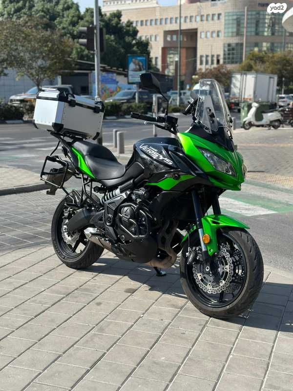 קאוואסאקי Versys 650