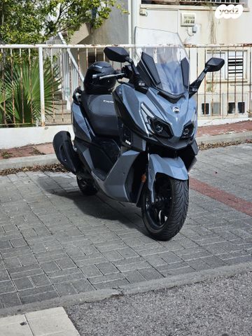 מודעת רכב סאן יאנג קרוזים 300