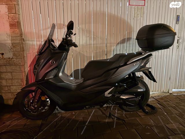 מודעת רכב VOGE SR1