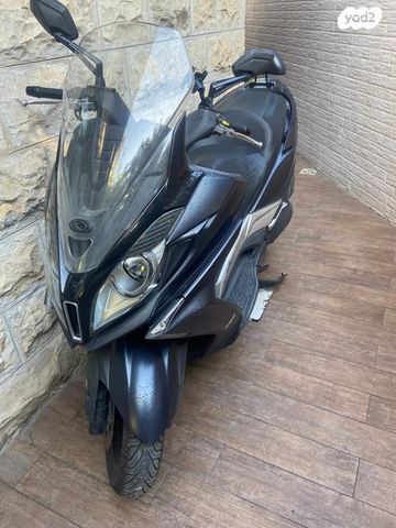 מודעת רכב קימקו דאון-טאון 350