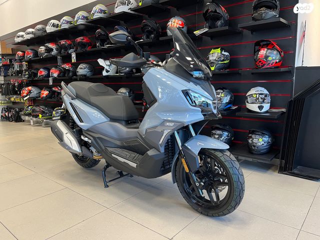 סאן יאנג ADX 300