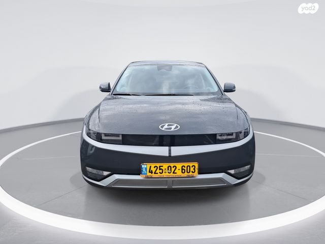 יונדאי איוניק 5