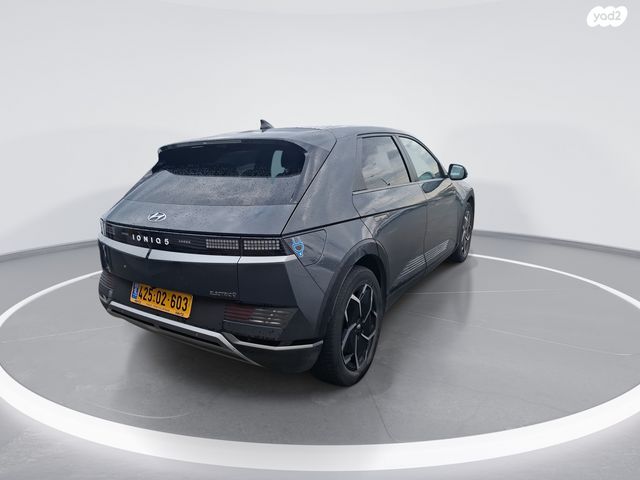 יונדאי איוניק 5