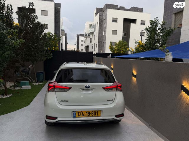 טויוטה אוריס