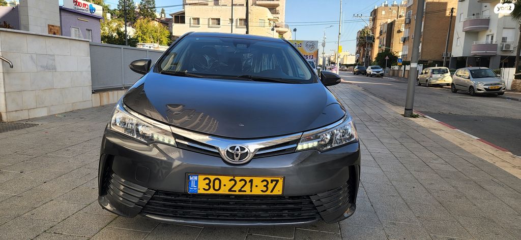 טויוטה קורולה