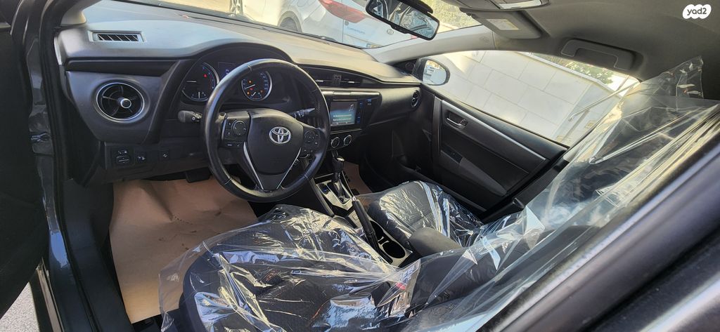 טויוטה קורולה