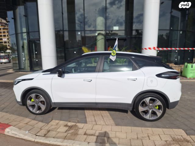 ג׳ילי Geometry C