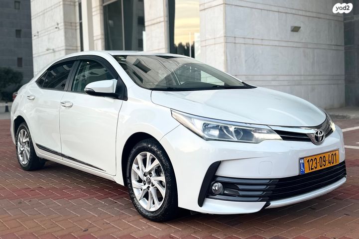 טויוטה קורולה