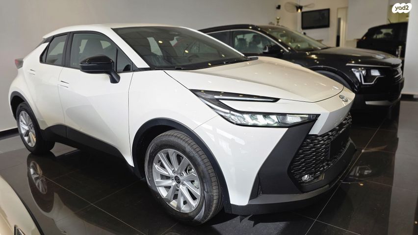מודעת רכב טויוטה C-HR