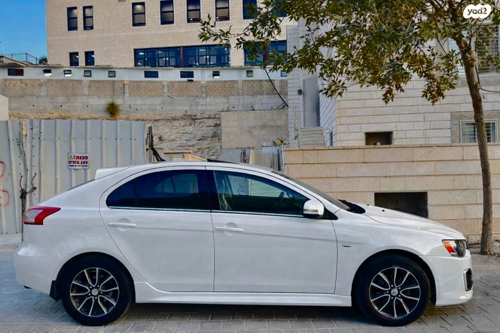 מיצובישי לנסר