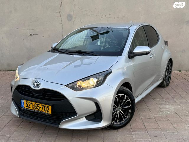 מודעת רכב טויוטה יאריס