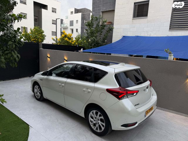 טויוטה אוריס