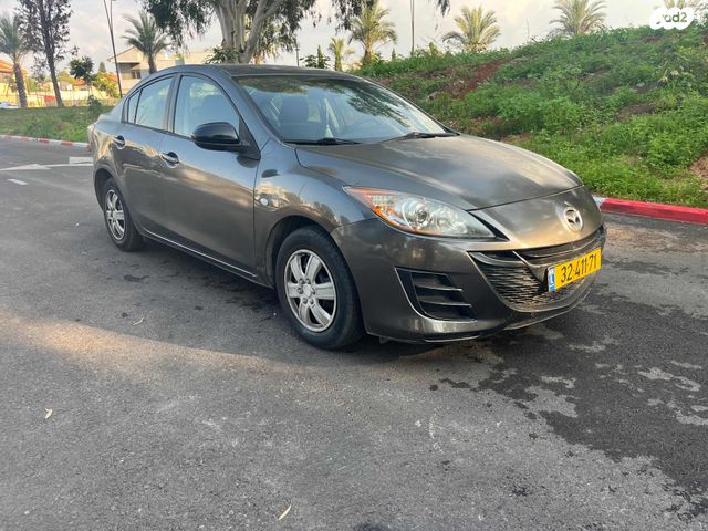 מודעת רכב מאזדה 3