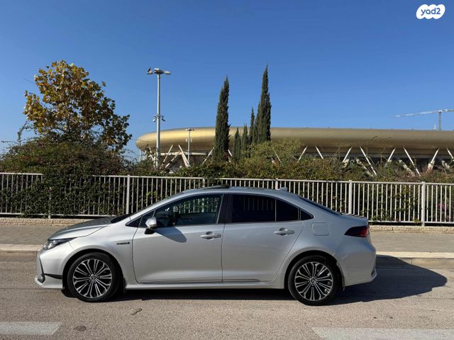 מודעת רכב טויוטה קורולה