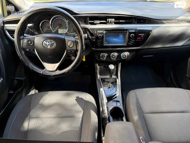 טויוטה קורולה