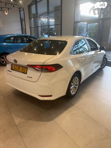 טויוטה קורולה