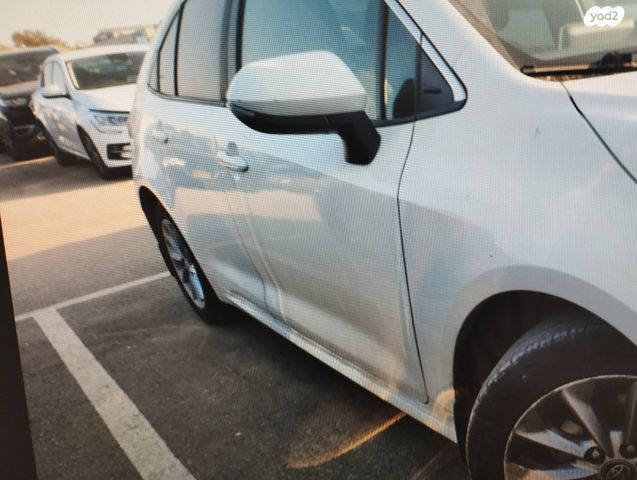 מודעת רכב טויוטה קורולה