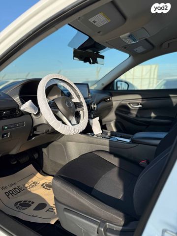 ניסאן סנטרה