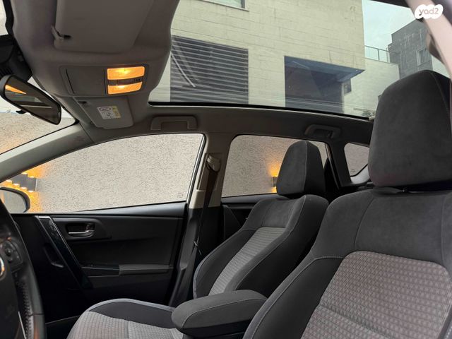 טויוטה אוריס