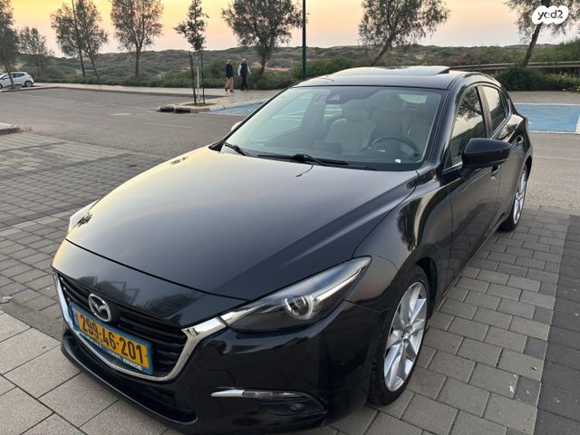 מודעת רכב מאזדה 3